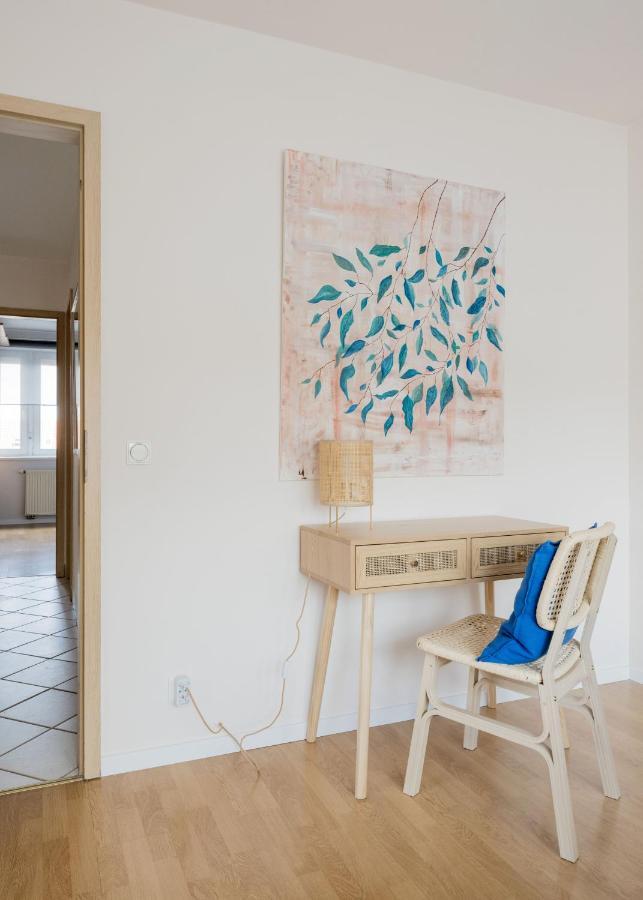 Bright And Spacious Penthouse W/ Terrace & Parking Budapest Eksteriør billede